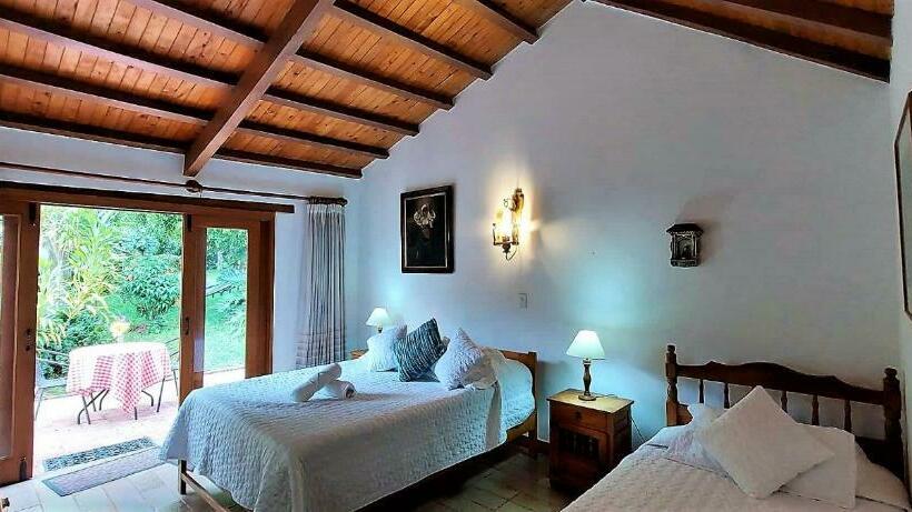 スタンダード4人部屋, Hacienda El Pinar Del Viento