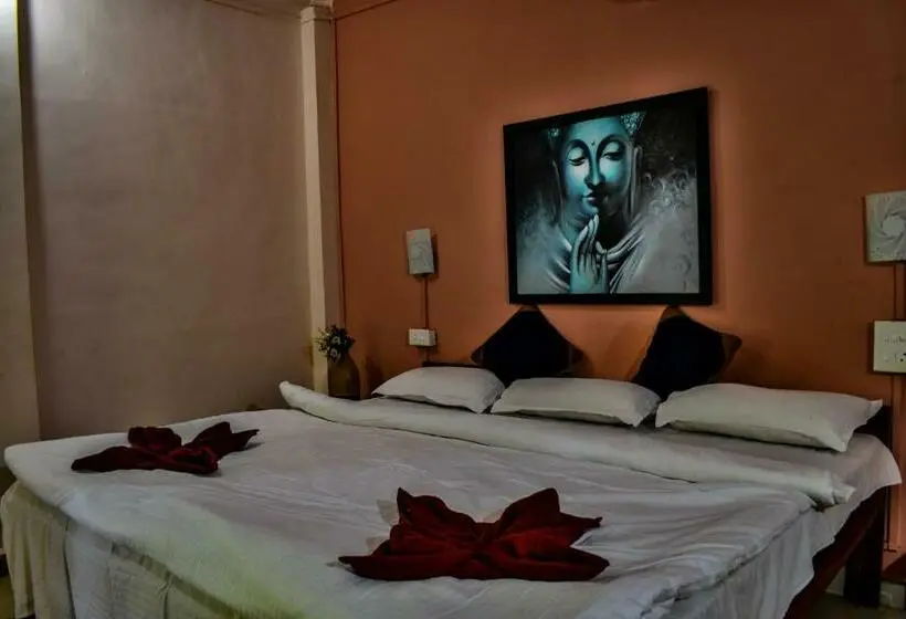 Chambre Triple Deluxe, Shiva Cottages