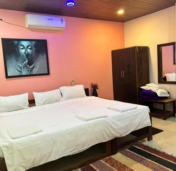 Chambre Triple Deluxe, Shiva Cottages