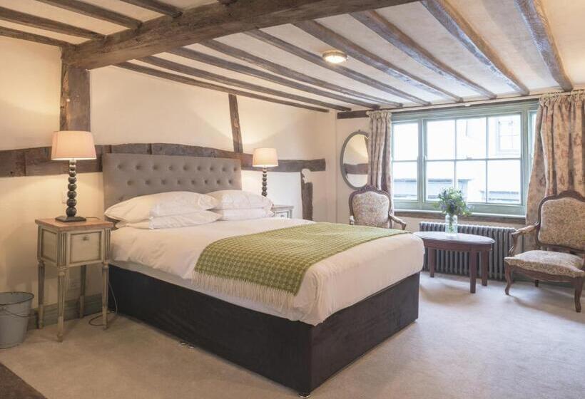 اتاق استاندارد, The Standard Inn