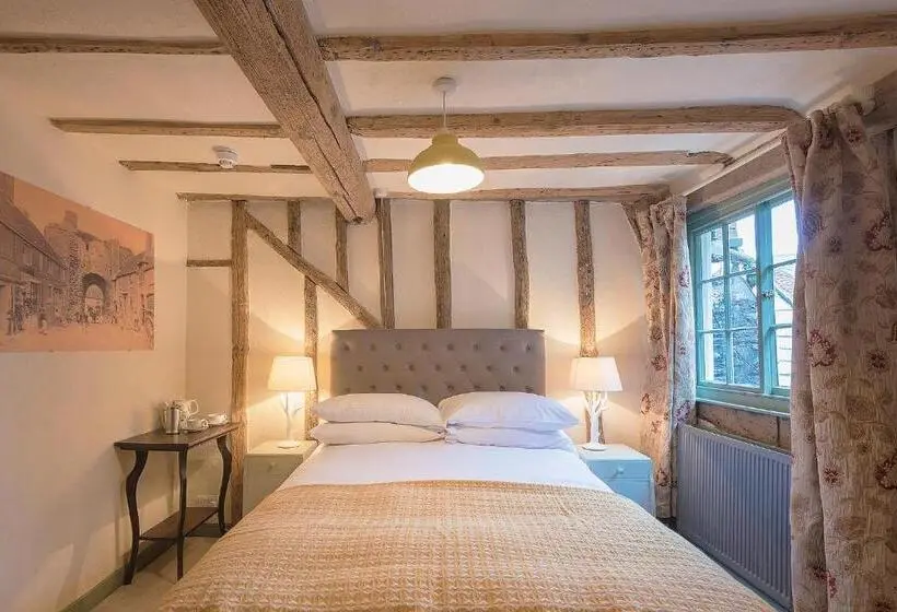 エコノミールーム, The Standard Inn