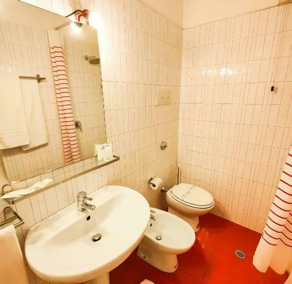 اتاق استاندارد, Albergo B&b Tenesi