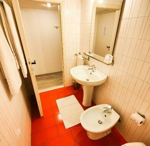 スタンダードルーム, Albergo B&b Tenesi