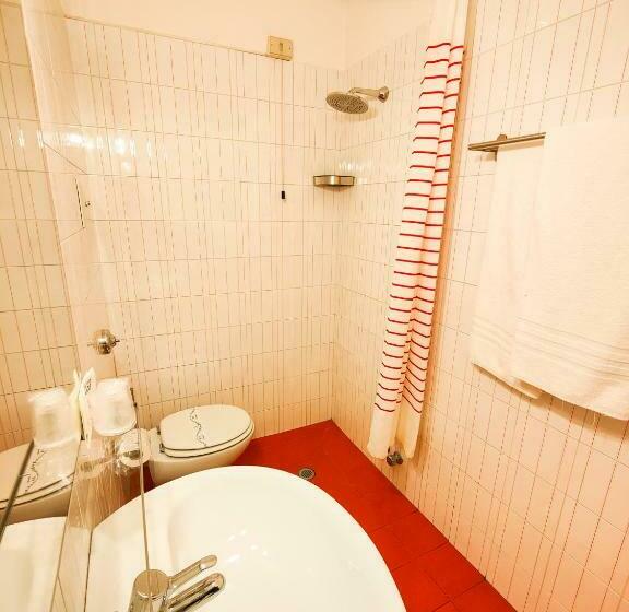 اتاق استاندارد, Albergo B&b Tenesi