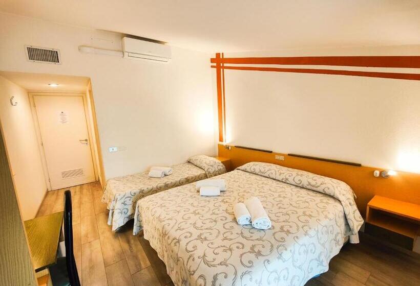 スタンダードトリプルルーム, Albergo B&b Tenesi