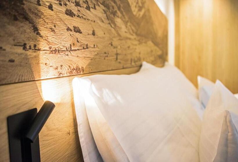 غرفة بريميوم, Condor