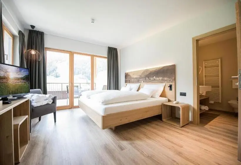 Premium-huone, Condor