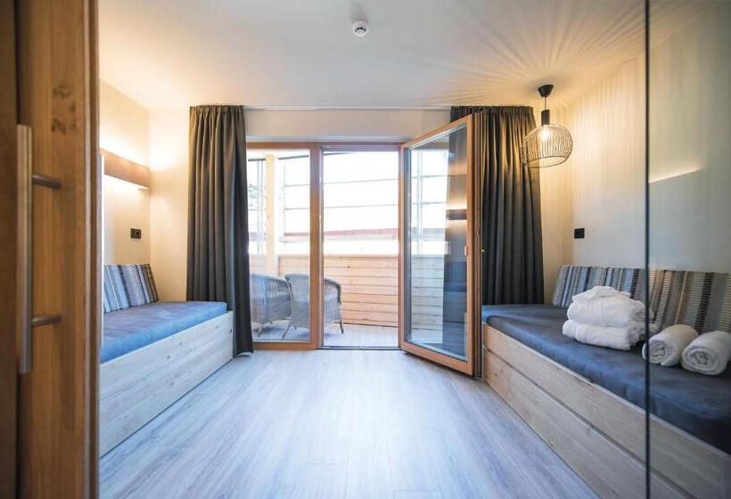 غرفة سوبيريور عائلية, Condor