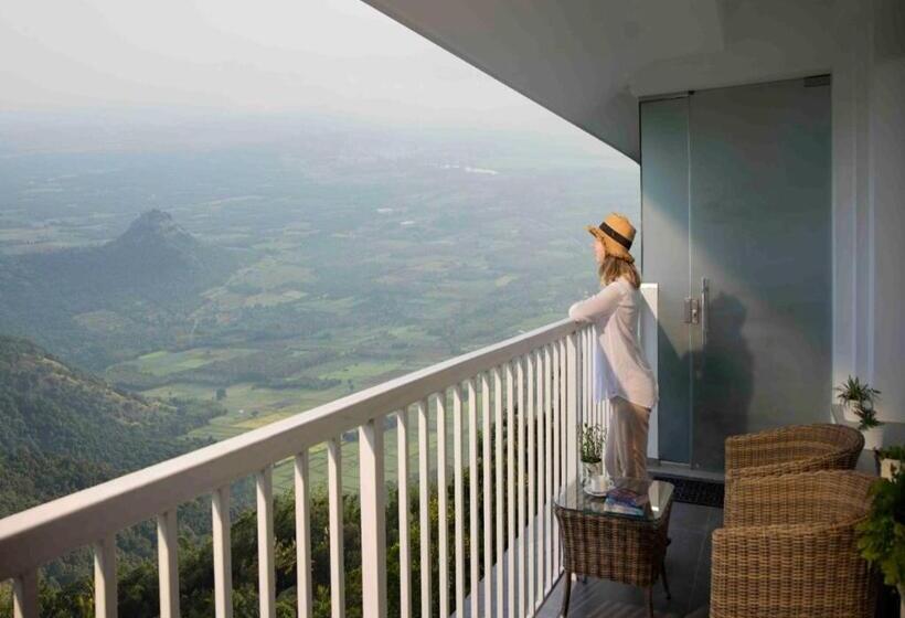 スタンダードルーム, Hills & Hues