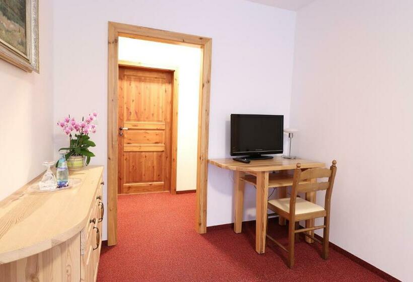 סוויטת ג'וניור עם מרפסת, Waldhäusel