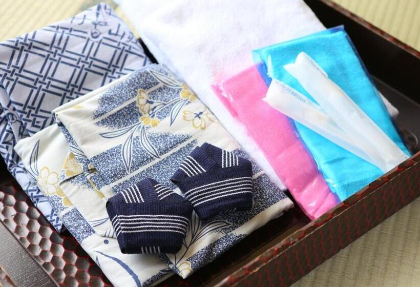 غرفة قياسية ثلاثية, Iwamura Sanso