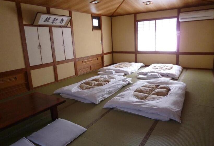 غرفة قياسية رباعية, Iwamura Sanso