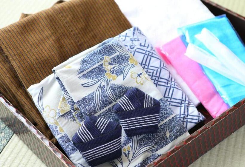 غرفة قياسية رباعية, Iwamura Sanso