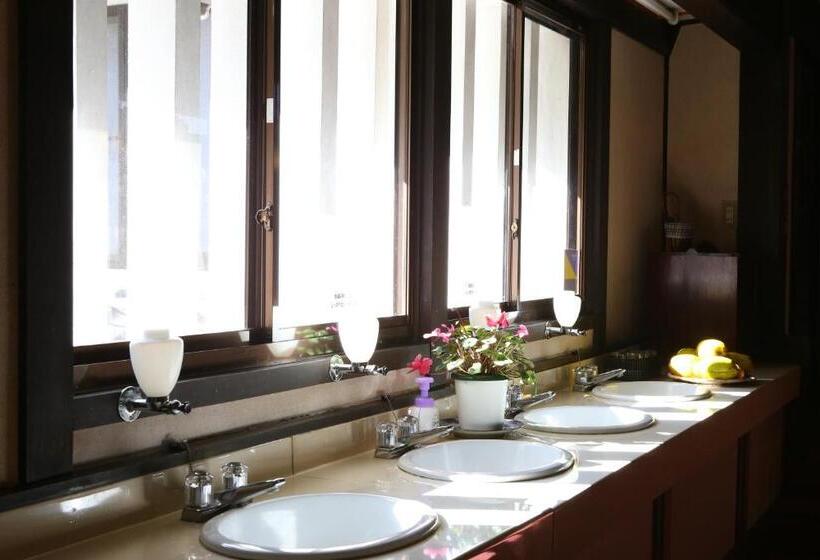 غرفة قياسية رباعية, Iwamura Sanso