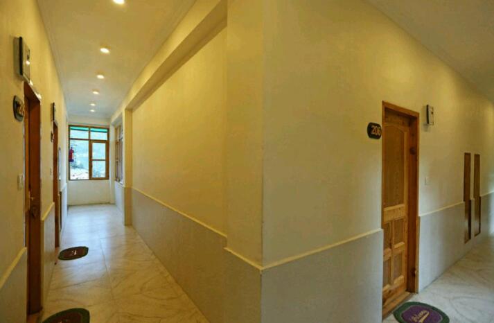 اتاق سوپریور با تخت بزرگ, Sparsh Resort
