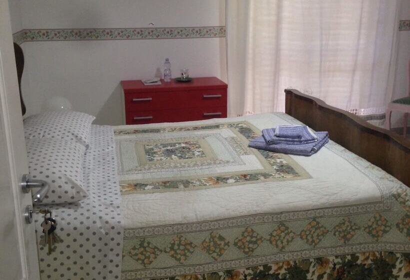 اتاق استاندارد, B&b Falcone