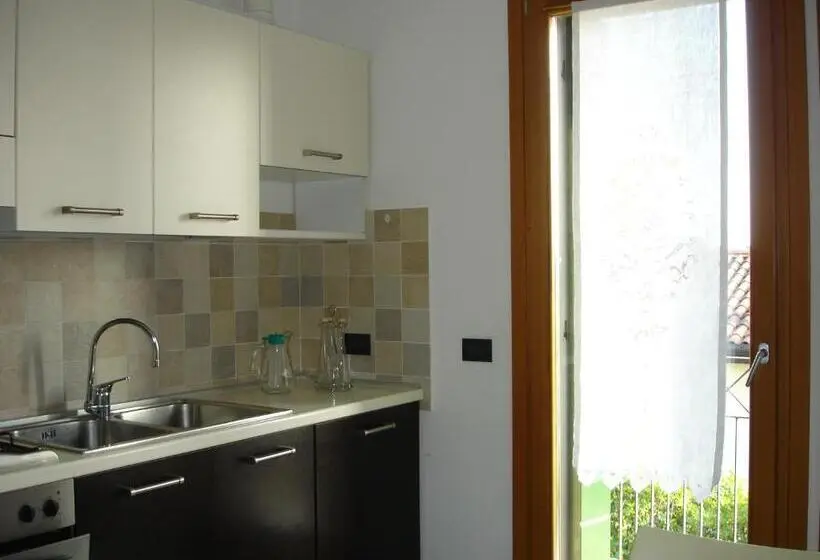 Huoneisto 2 Makuuhuonetta Terassi, La Casa Di Linda