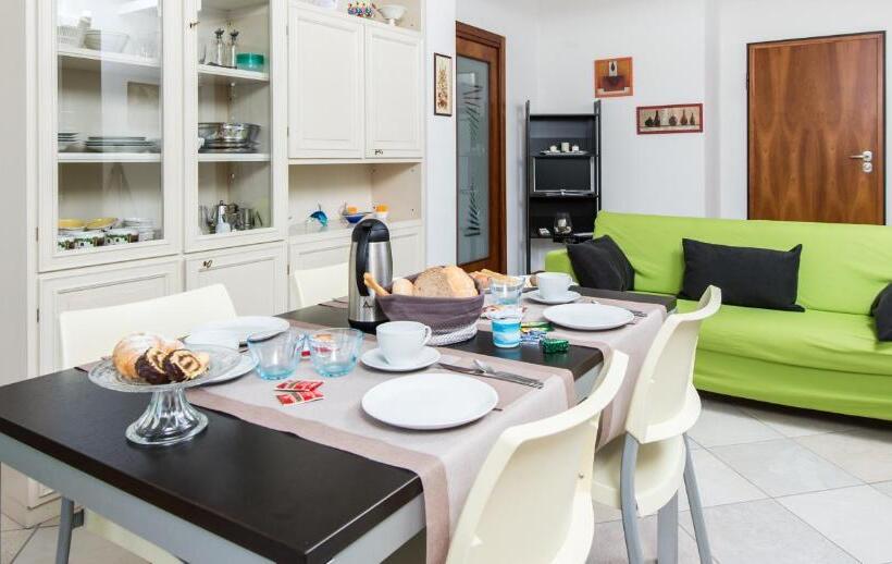 דירת 2 חדרים עם טרסה, La Casa Di Linda