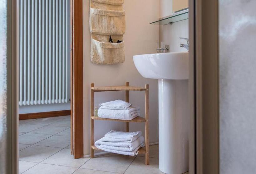 غرفة قياسية مطلّة علي الحديقة, La Casa Di Linda