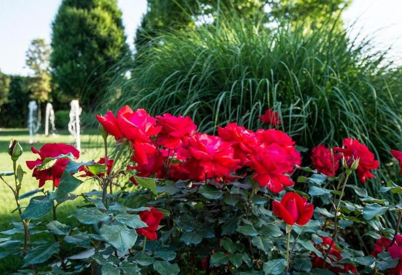 غرفة قياسية رباعية مطلة على الحديقة, La Casa Di Linda