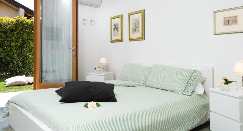 غرفة قياسية رباعية مطلة على الحديقة, La Casa Di Linda