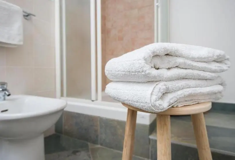 Standard Neljän Hengen Huone Puutarhanäkymä, La Casa Di Linda