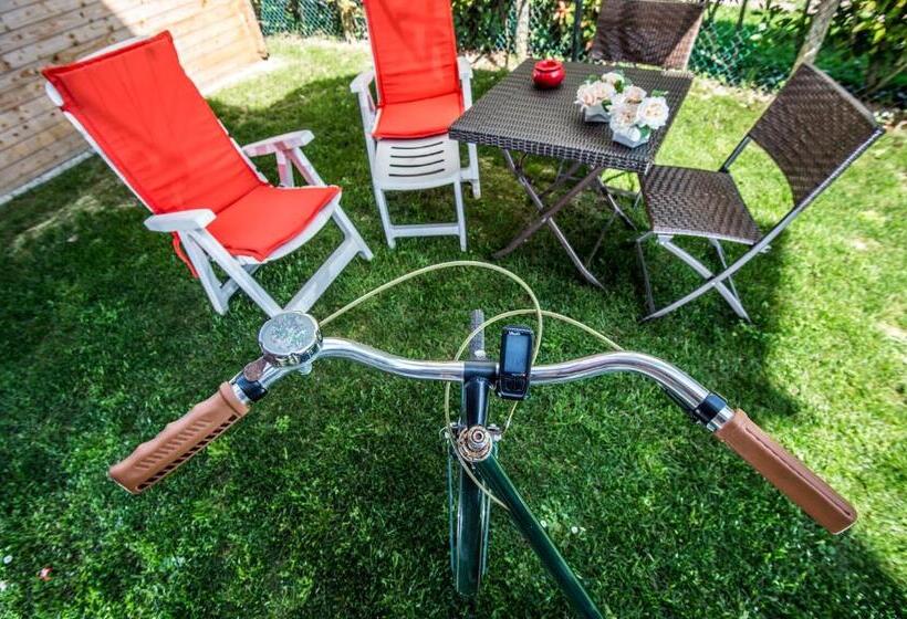 غرفة قياسية مطلّة علي الحديقة, La Casa Di Linda