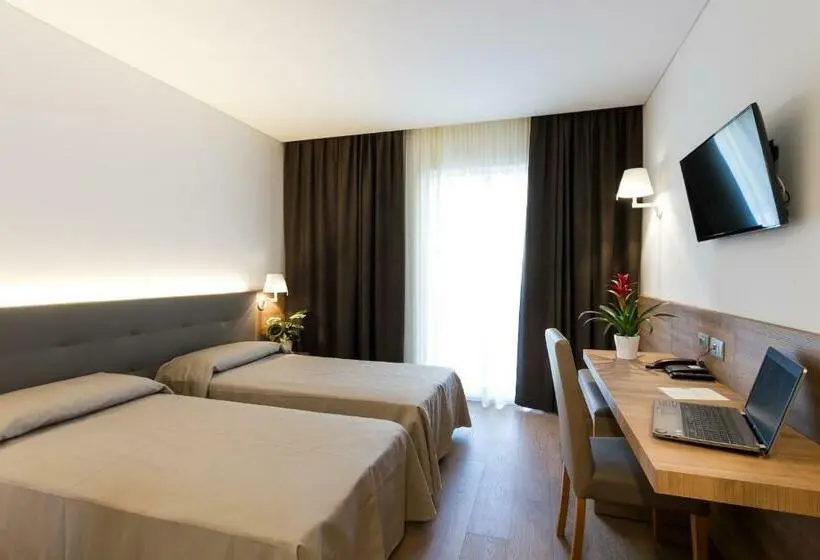 Standard Yhden Hengen Huone, Albergo Al Tarcentino
