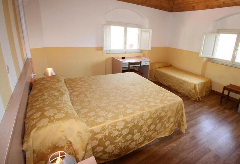 스탠다드 트리플 룸, Albergo Villa Gradita