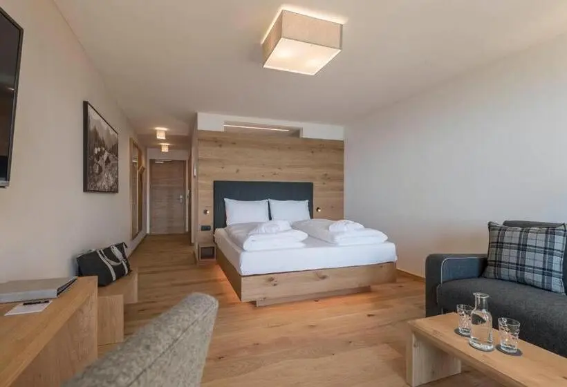 Deluxe-huone, Ambet