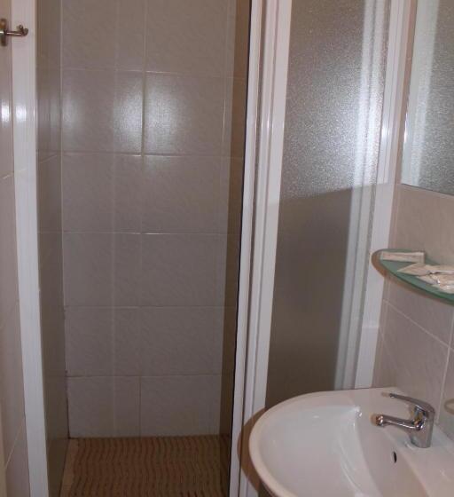 اتاق خانوادگی, Atpūtas Komplekss Lilaste