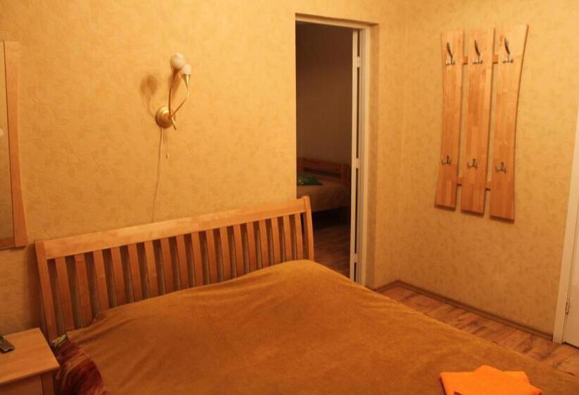 اتاق خانوادگی, Atpūtas Komplekss Lilaste