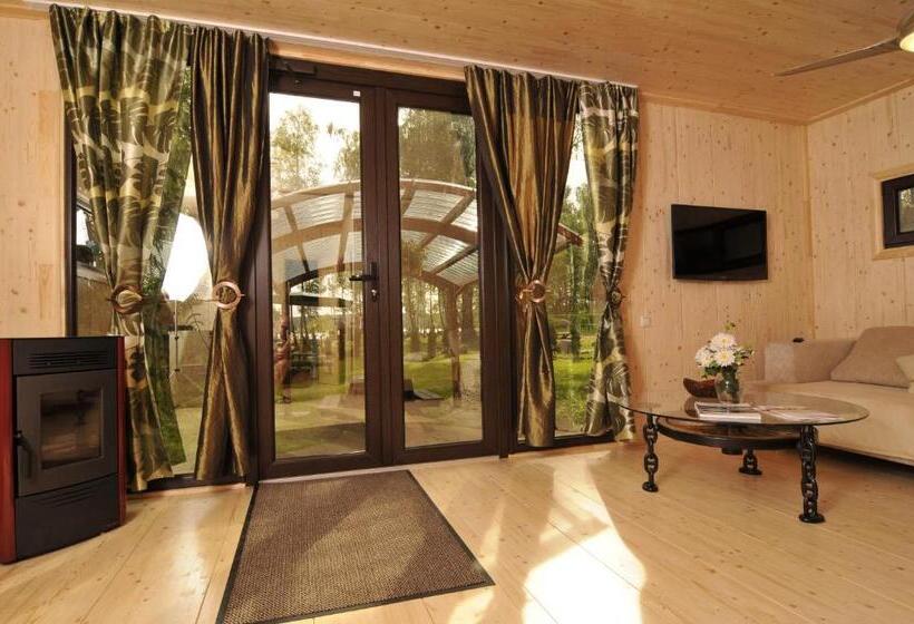 بنگله خانوادگی, Atpūtas Komplekss Lilaste