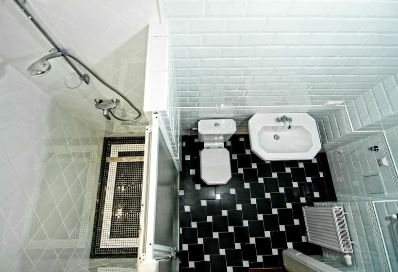 آپارتمان 2 خوابه, British Club Lviv