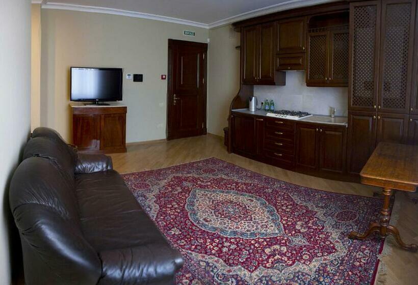 آپارتمان 1 خوابه, British Club Lviv