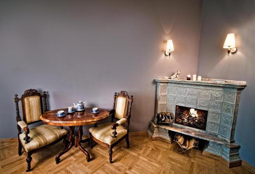 آپارتمان سوپریور 1 خوابه, British Club Lviv