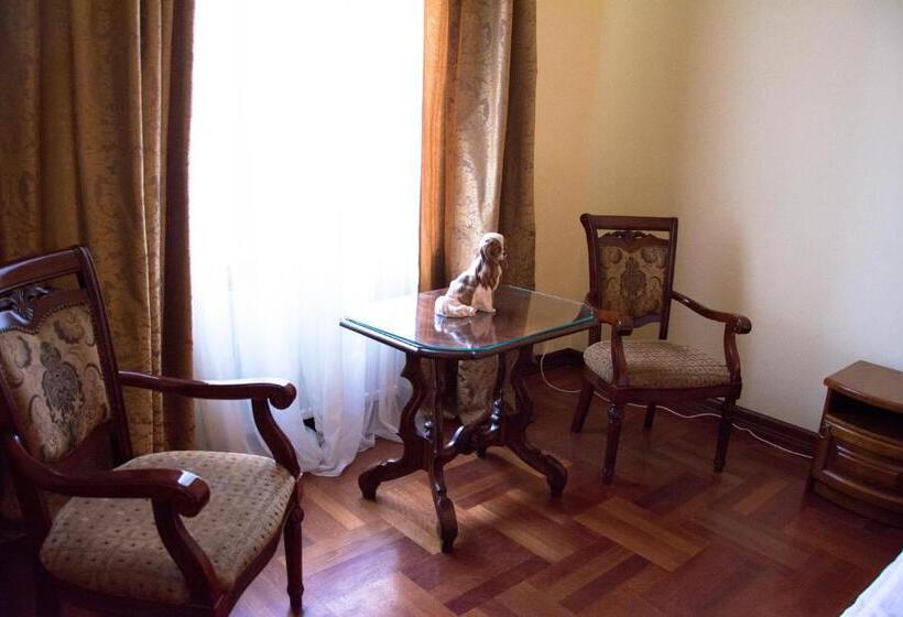 آپارتمان مدیریتی 2 خوابه, British Club Lviv