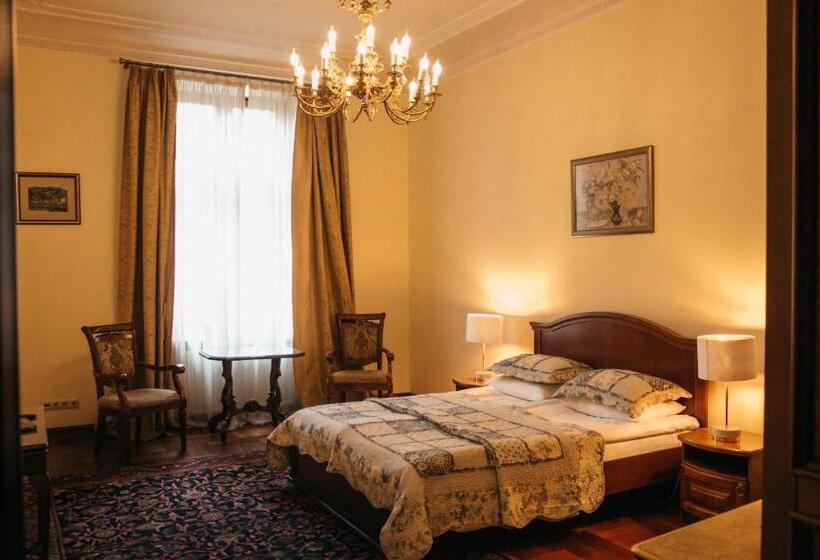 آپارتمان مدیریتی 2 خوابه, British Club Lviv