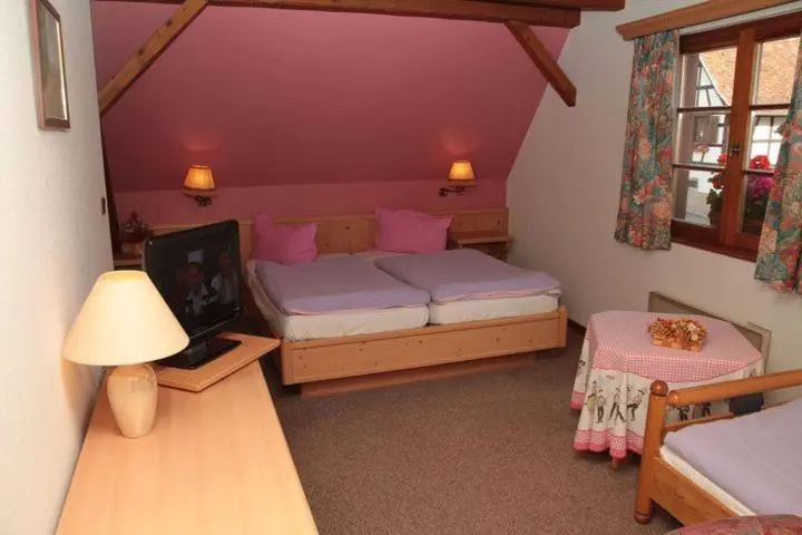 スタンダードトリプルルーム, Et Spa Du Scharrach