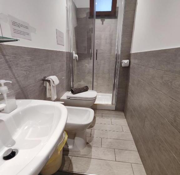 Номер Стандарт, Faraglione