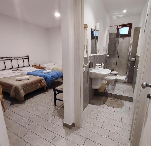 Номер Стандарт, Faraglione