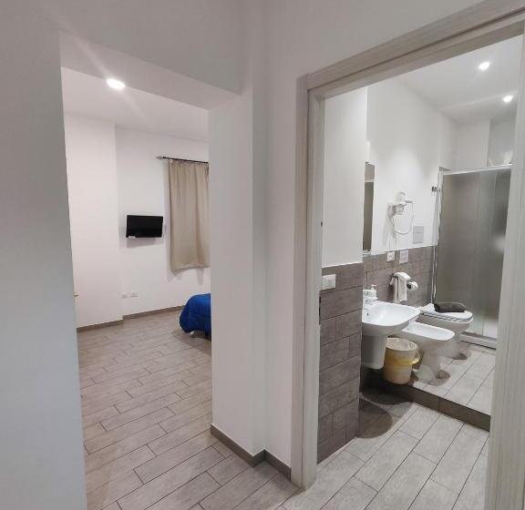 Номер Стандарт Вид на Море, Faraglione