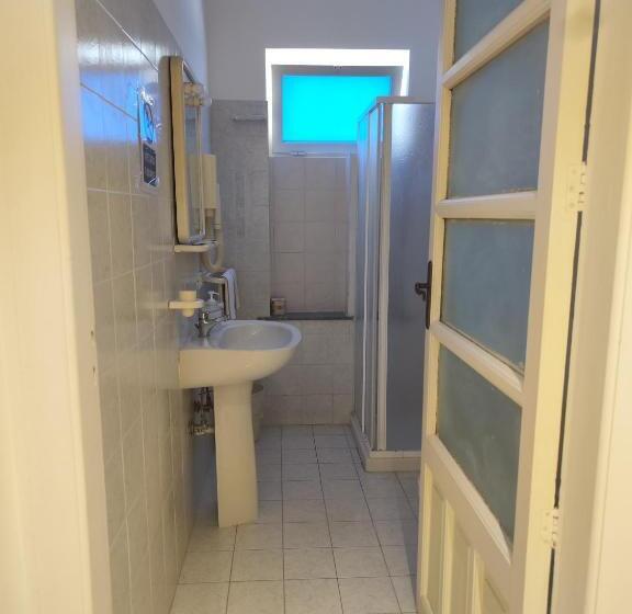 Номер Стандарт, Faraglione