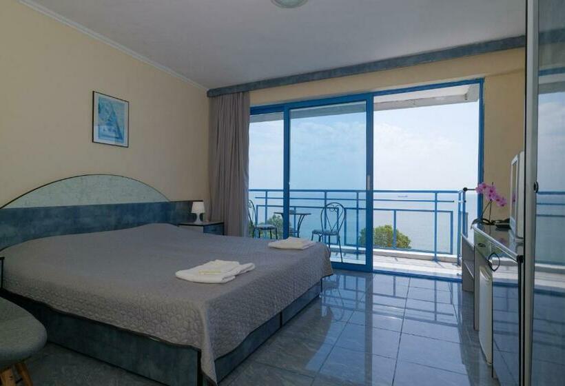 海景标准间带阳台, Iceberg