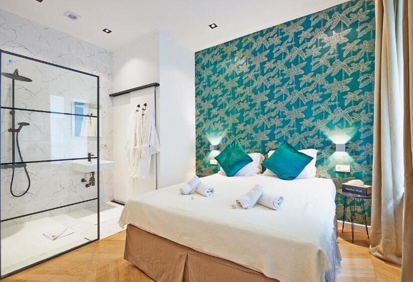 اتاق لوکس, Les Ecrins