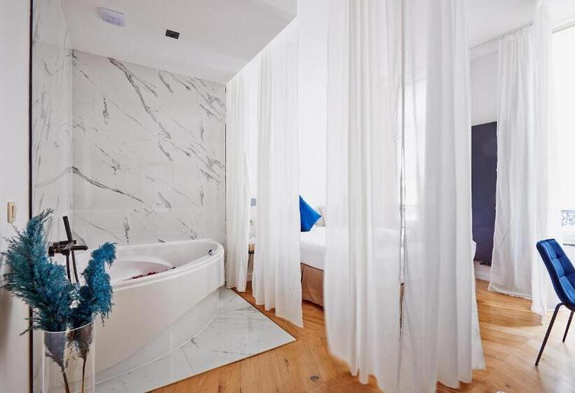 اتاق استاندارد با وان آب گرم, Les Ecrins