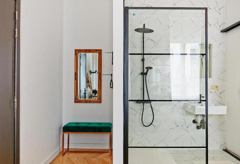 اتاق لوکس, Les Ecrins