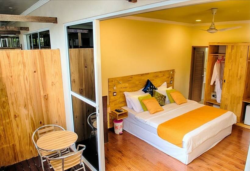 Quarto Deluxe Interior, Narnia Maldives