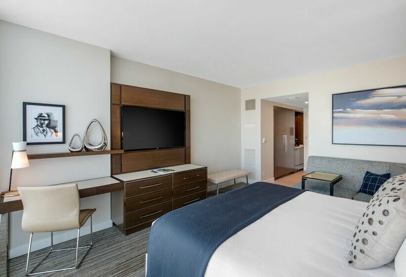 디럭스 룸, Omni Frisco At The Star