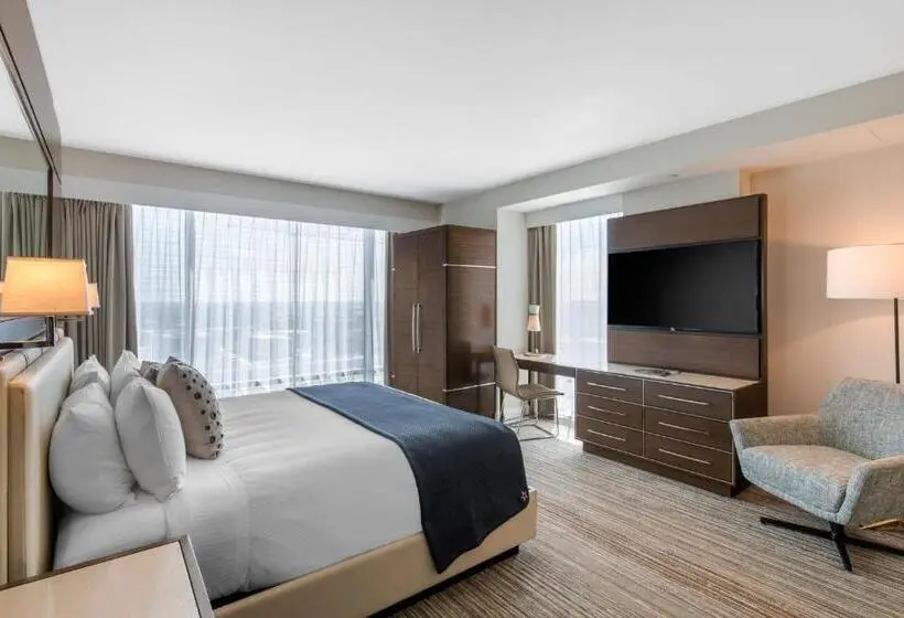 キングサイズベッドのエクゼクティブルーム, Omni Frisco At The Star